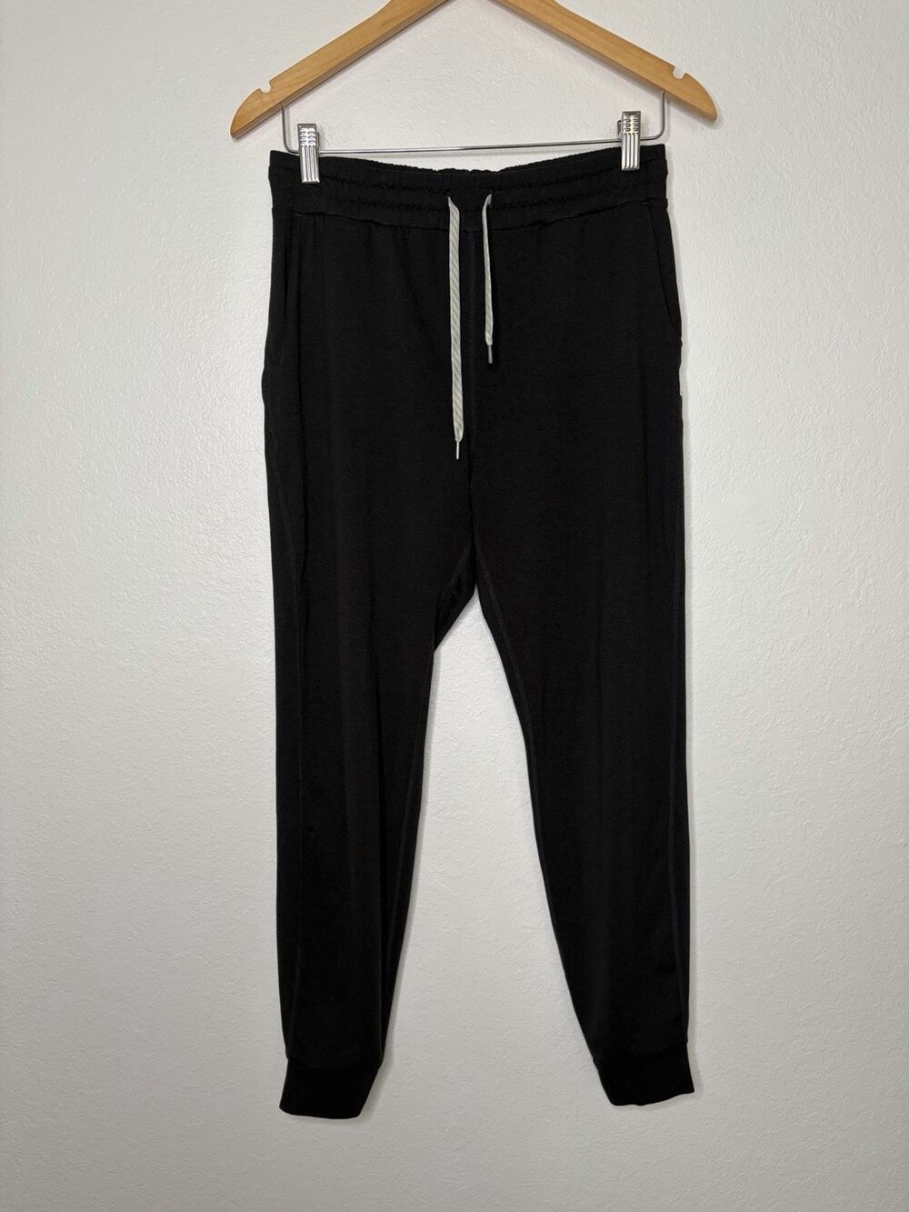 Vuori Performance Jogger Black Women's Size Small Athleisure